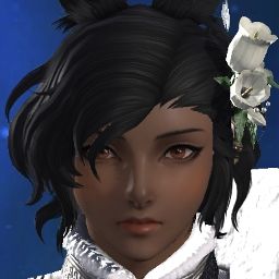 Luna Hayama
